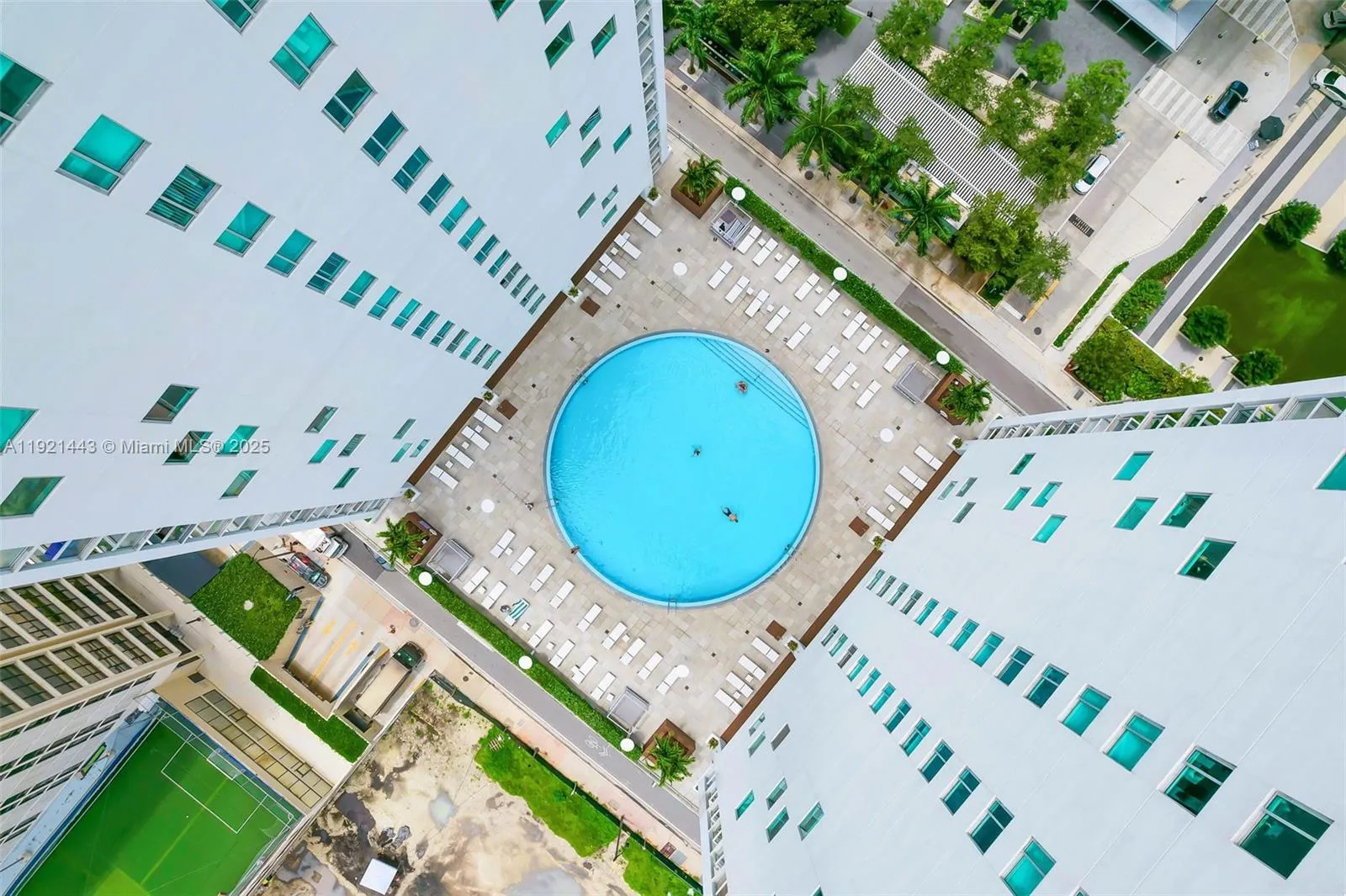 Miami, Florida 33131, United States, 2 Bedrooms Bedrooms, ,2 BathroomsBathrooms,Residential,Active,248923