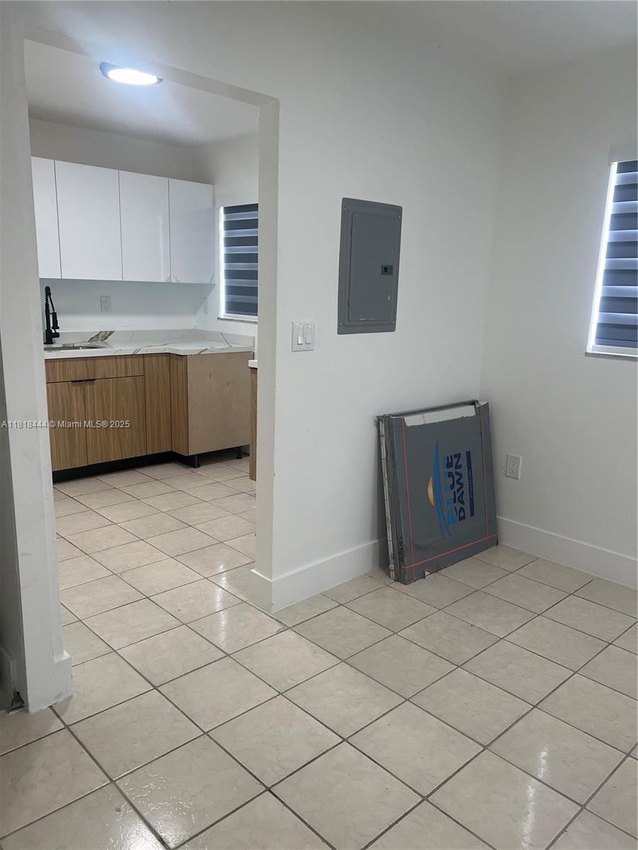 UNIVERSAL 590 CONDO - Residential Lease