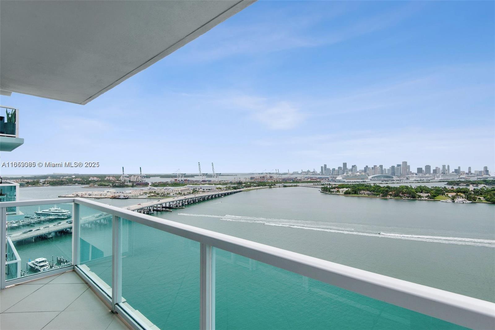 Rare 07-line at The Floridian. DIRECT BAY 3 bedroom. 1,372SqFt interior. Enjoy the best views in Miami Beach. Stunning sunsets and downtown Miami skyline views. Unit comes equipped with washer/dryer in unit. Generously sized walk-in closet in the primary bedroom. Full-service building with fantastic amenities including 2 bayfront pools (6th floor pool now open!), exercise room, tennis court, onsite market, and more. All in the heart of South Beach. **Additional professional photos coming soon.