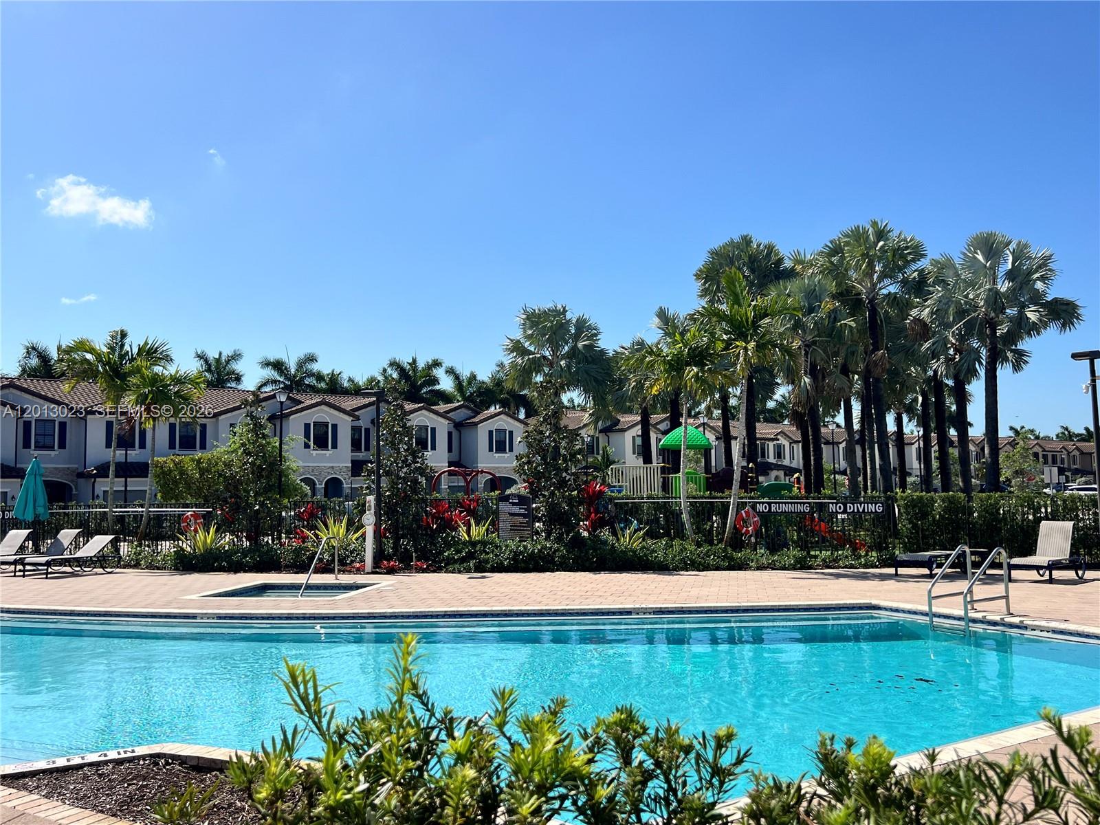 COCO PALM VILLAS - Residential