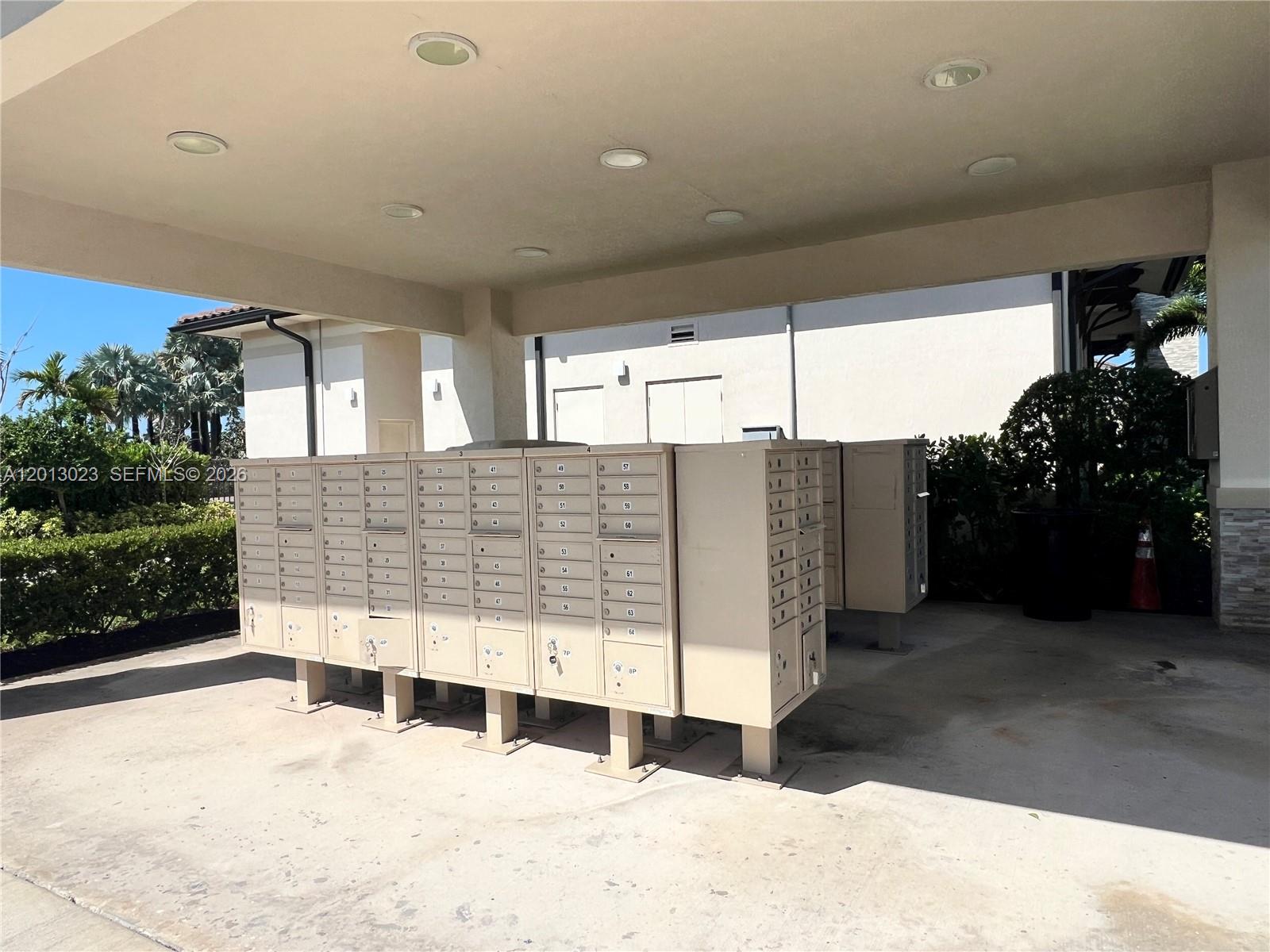 COCO PALM VILLAS - Residential