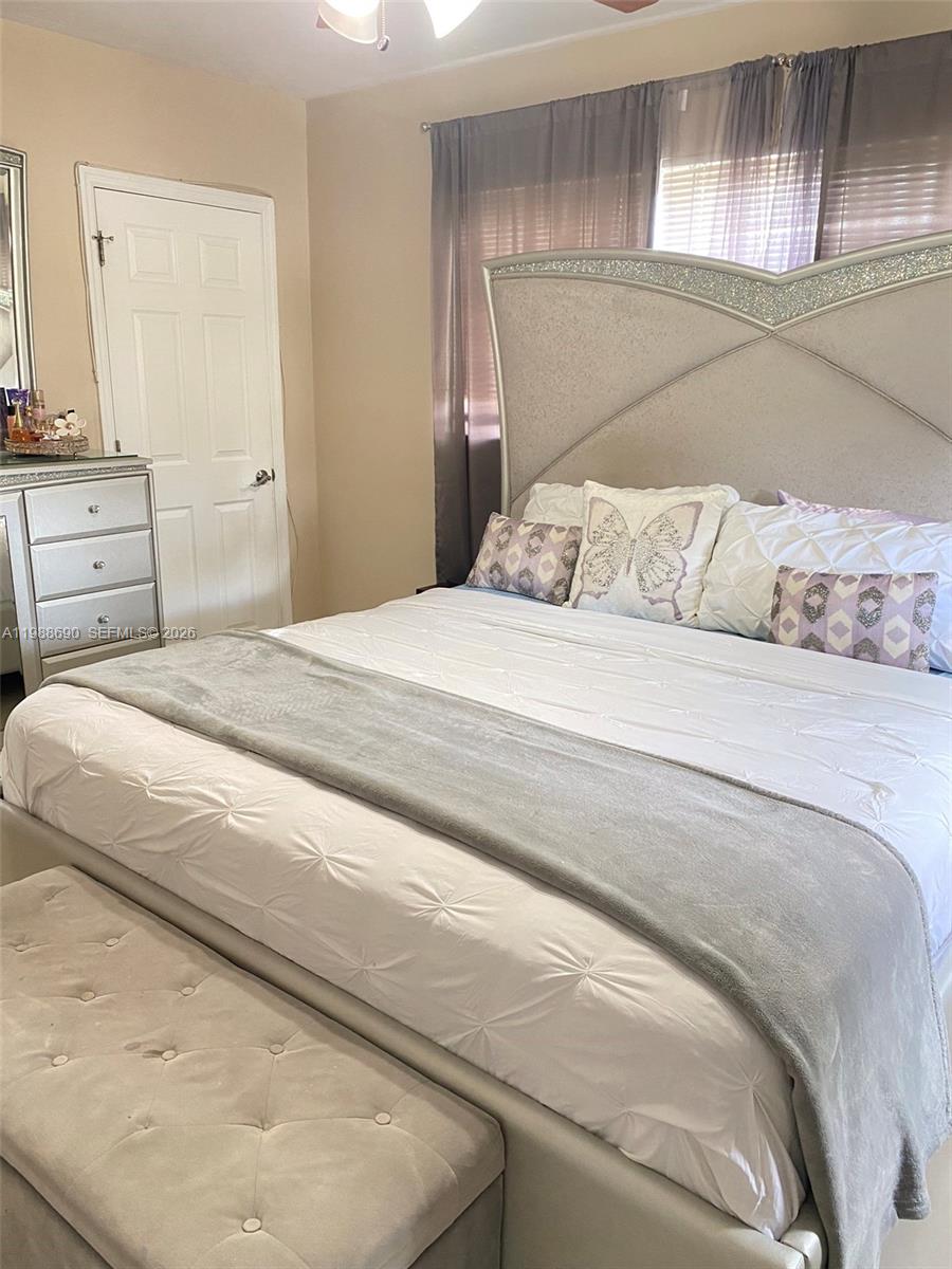 HIGHLAND MANOR SEC 1 - Residential Lease