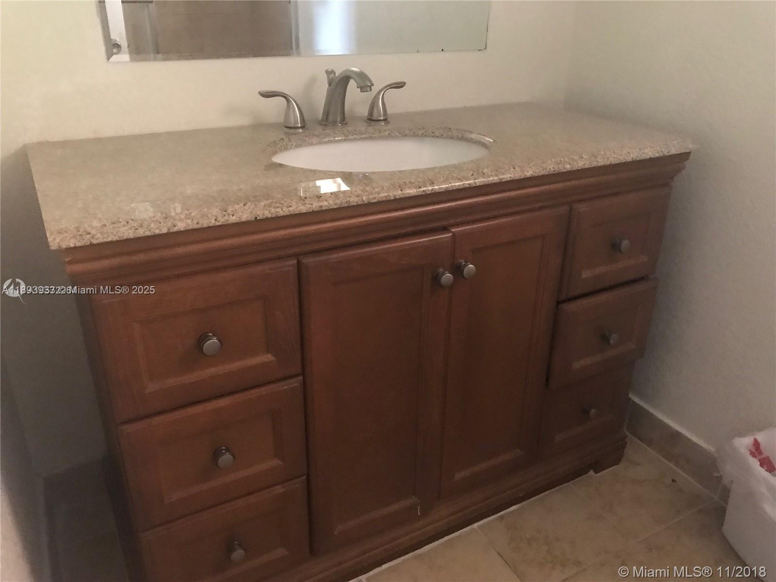 POLYNESIAN GARDENS CONDOM - Residential Lease