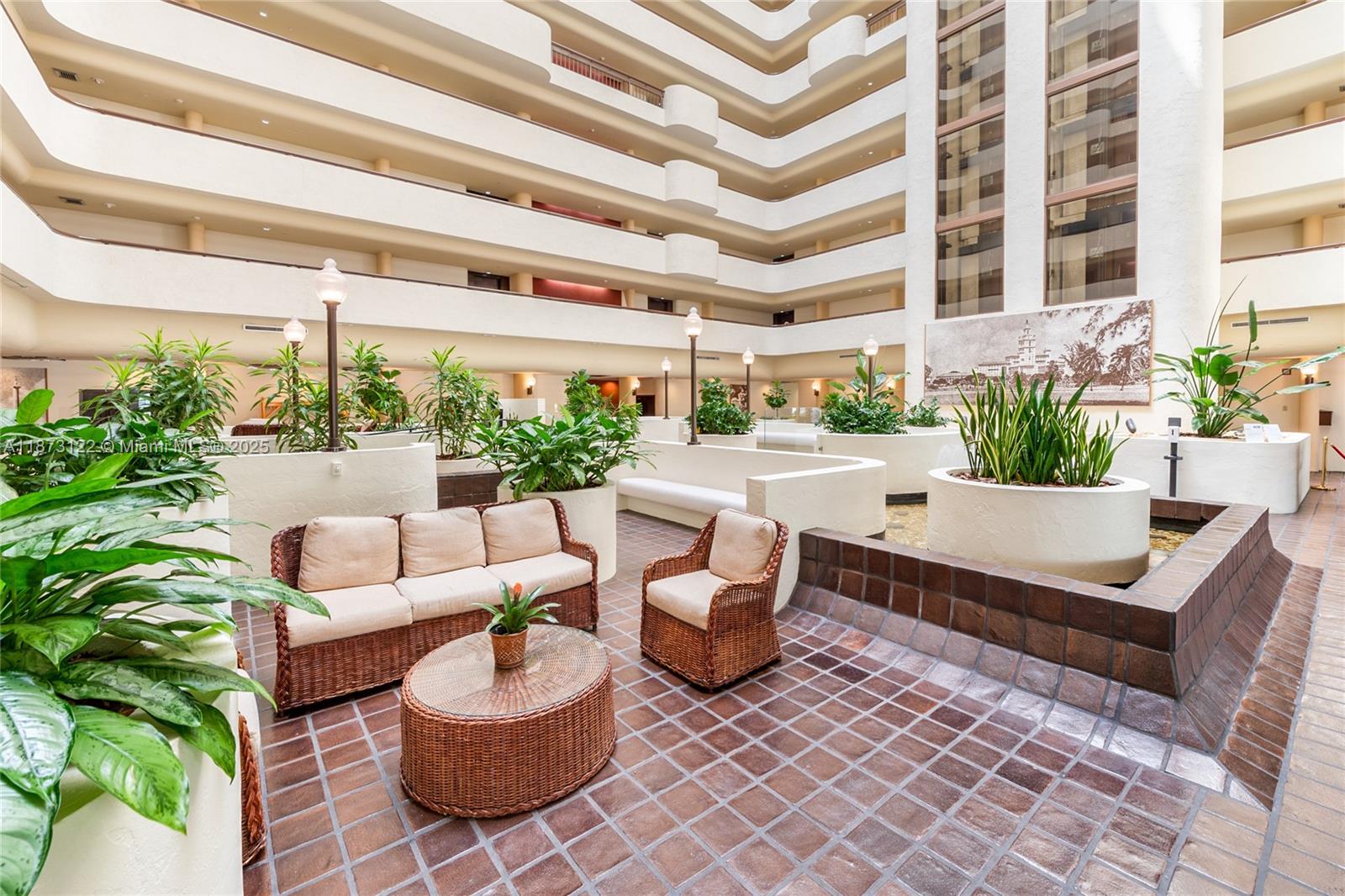 600 Biltmore Way 1205