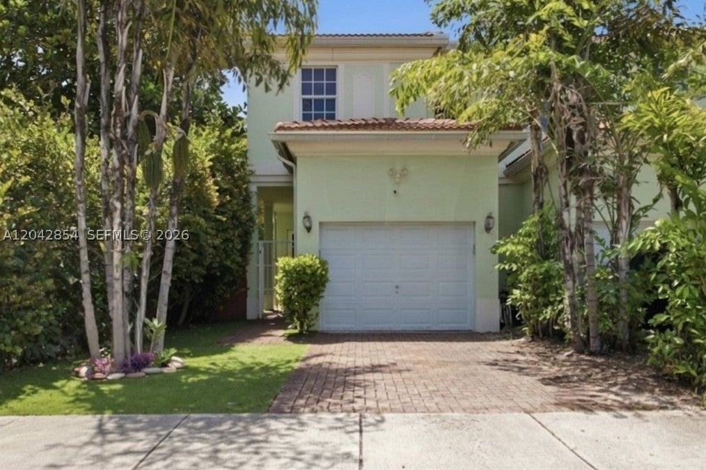 1321 NE 5th Ter