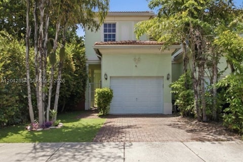 Photo of 1321 NE 5th Ter, Fort Lauderdale, FL 33304 (MLS # A12042854)