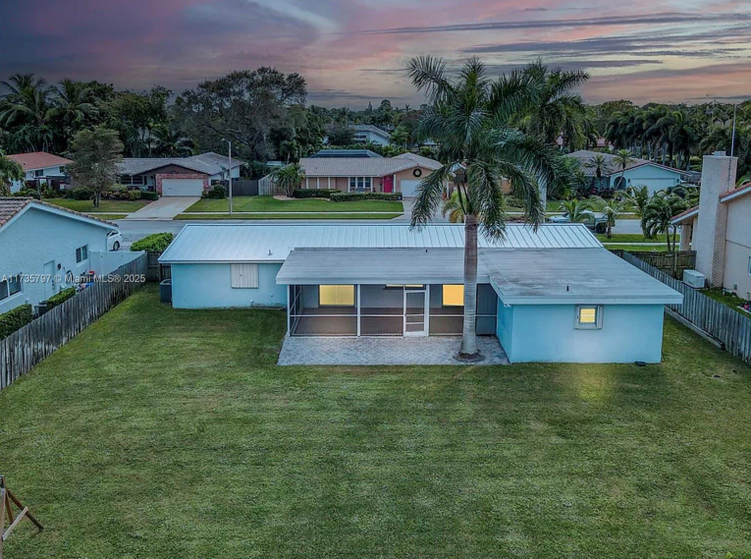 BOCA RATON SQUARE 16 - Residential