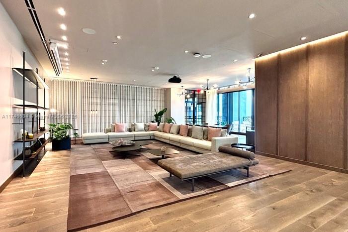 GALE MIAMI - Residential