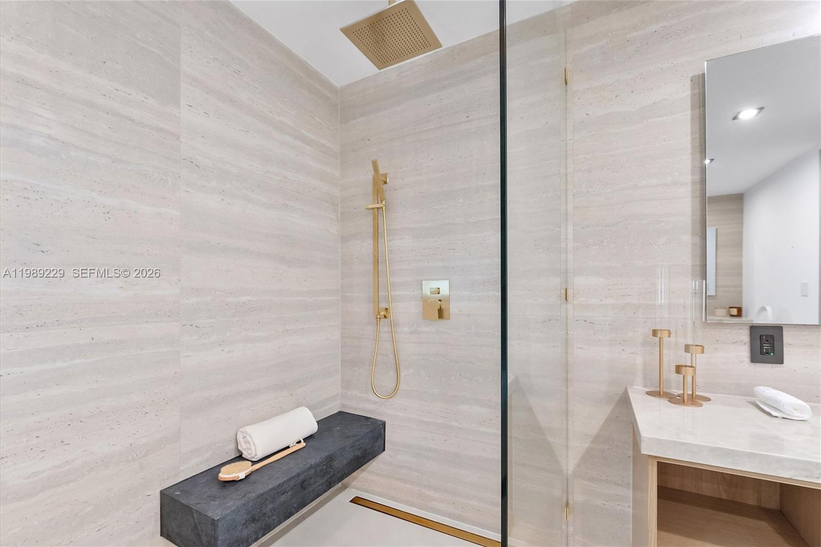 OAK POINT - Residential