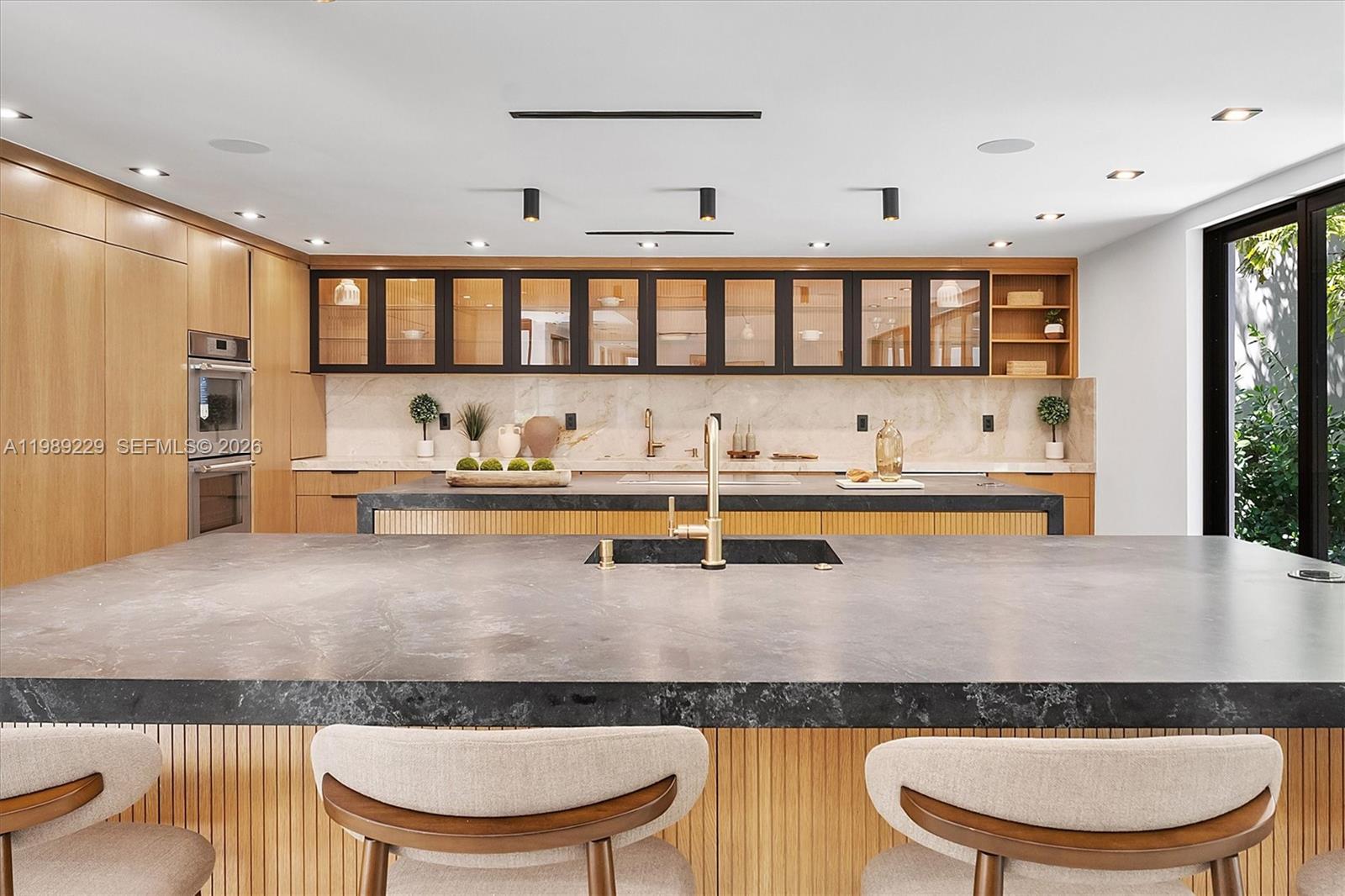 OAK POINT - Residential