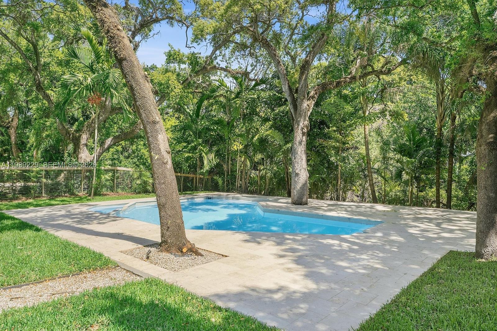 OAK POINT - Residential