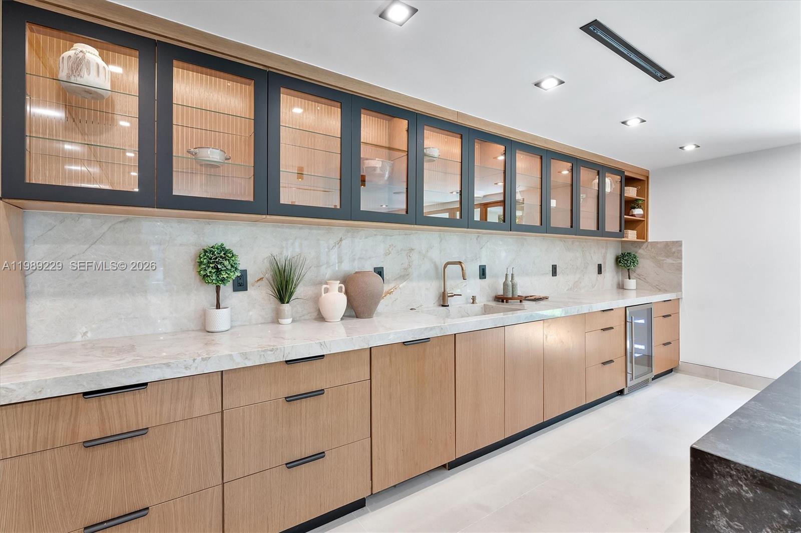 OAK POINT - Residential