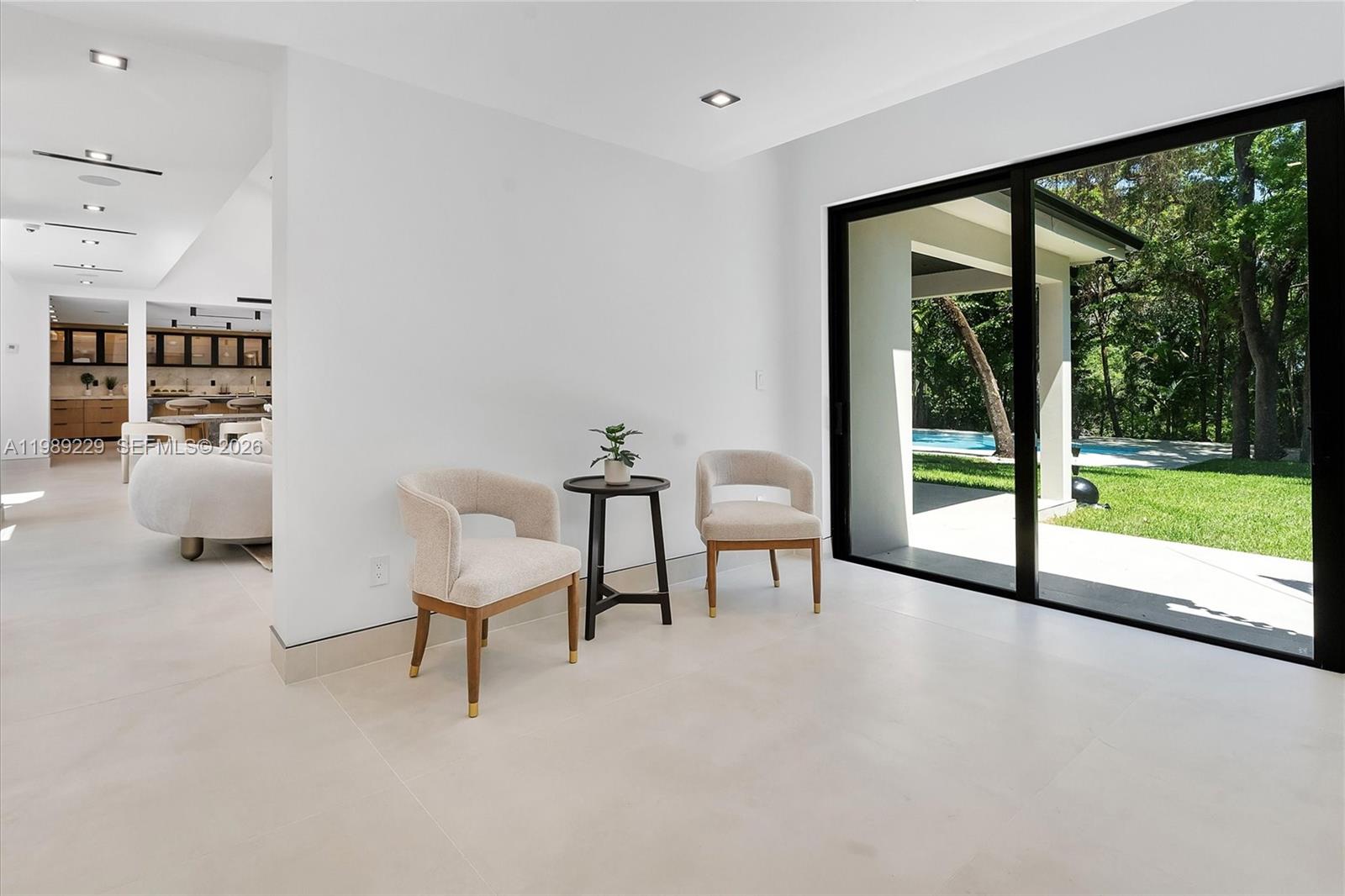 OAK POINT - Residential