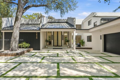 Photo of 5820 SW 33rd Ln, Hollywood, FL 33312 (MLS # A11989229)