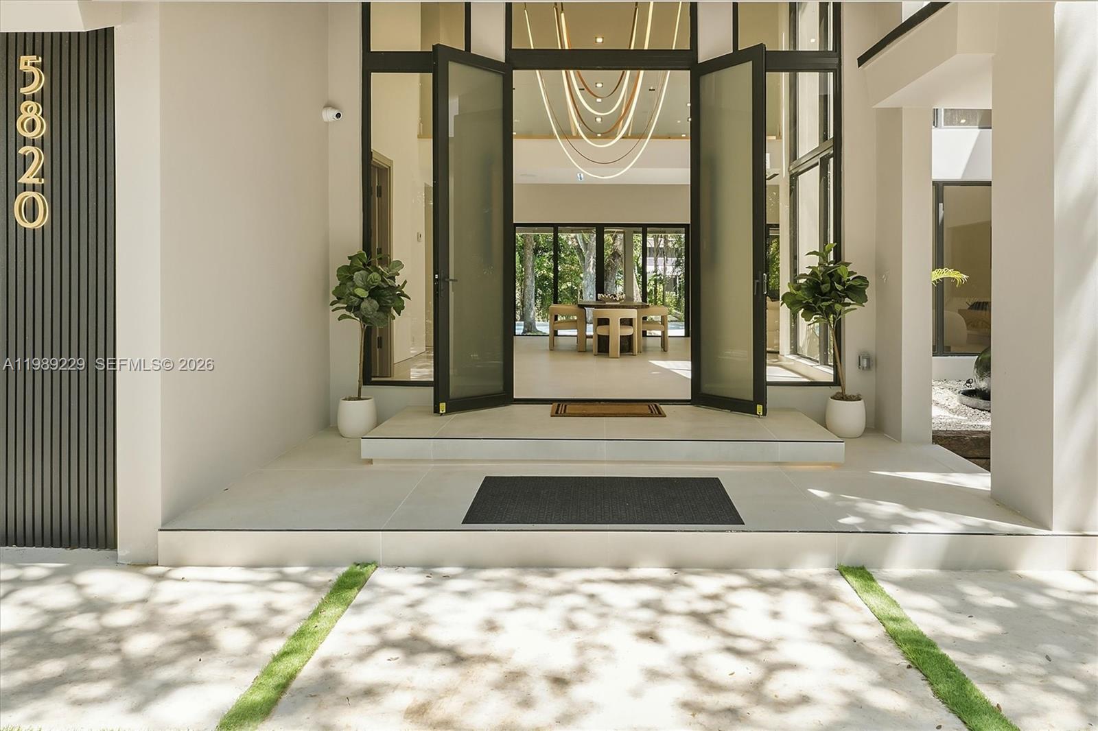 OAK POINT - Residential