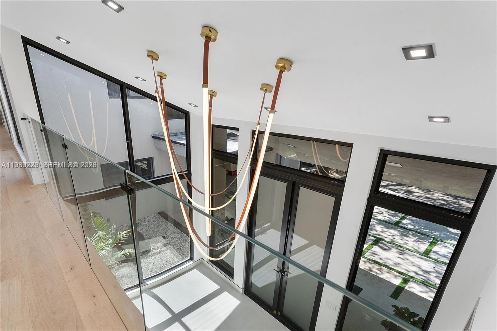 OAK POINT - Residential