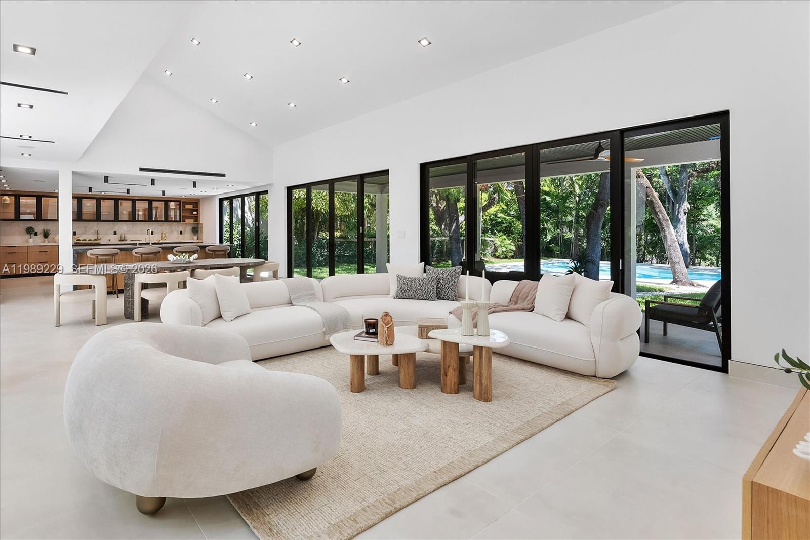 OAK POINT - Residential