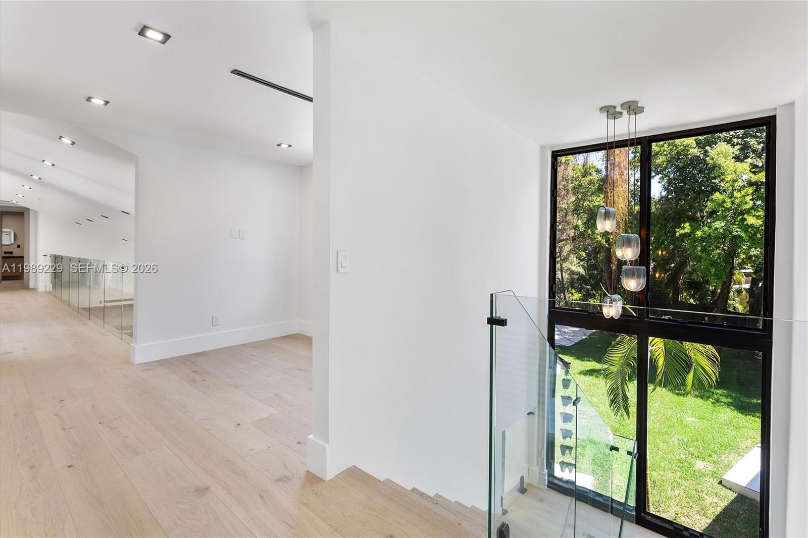 OAK POINT - Residential