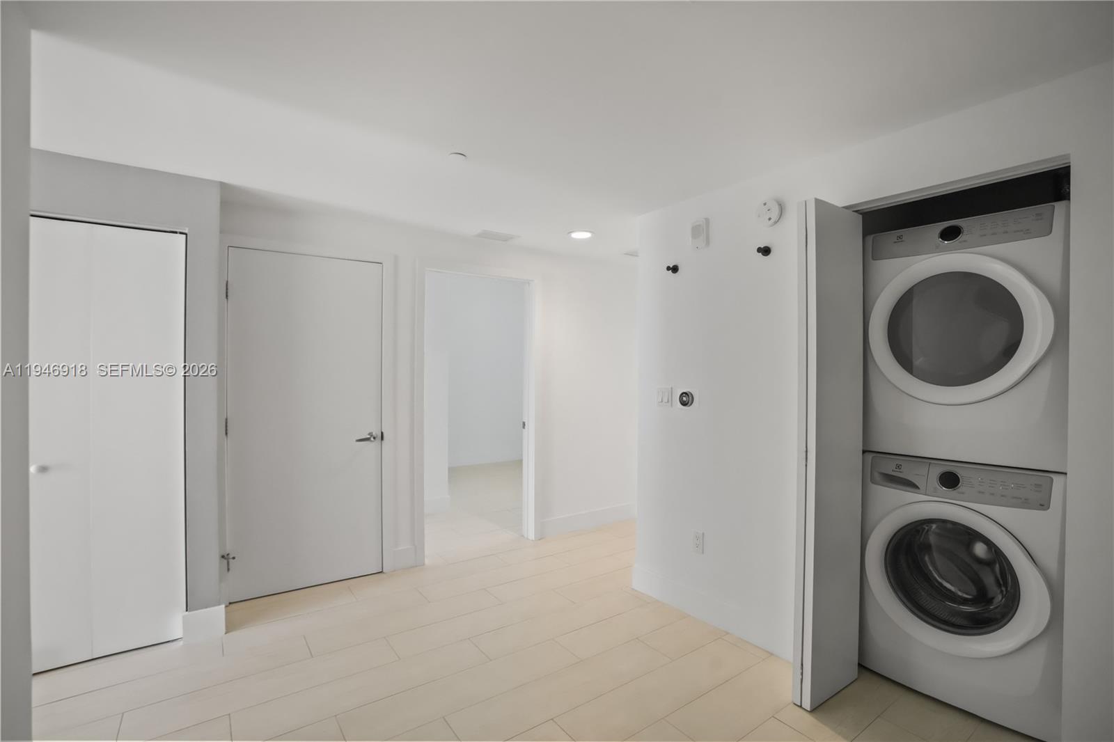 16385 Biscayne Blvd 1518