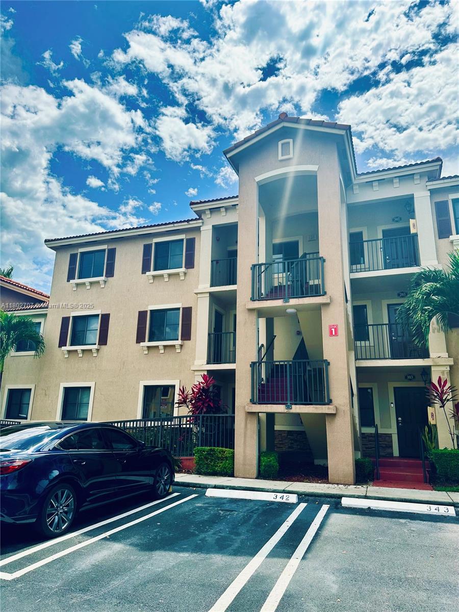 22561 Sw 88th Pl 301-7, Cutler Bay, Miami-Dade County, Florida - 3 Bedrooms  
2 Bathrooms - 