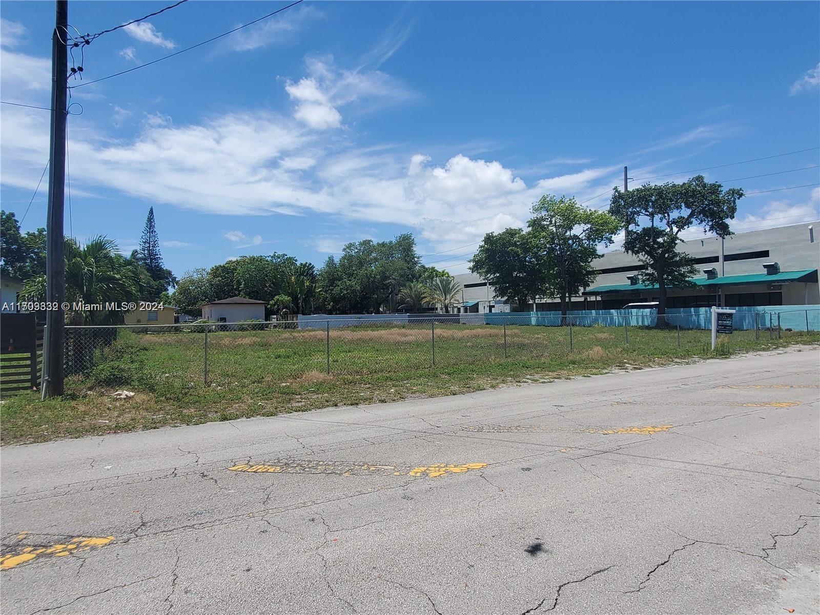 PRIME REAL ESTATE LAND! Double Lot of vacant land, 18,612 sq.ft. Zoning can be changed to multifamily or possibly even mixed use. This area is booming Easy access to major highways taking you to any place you need to travel in South Florida. Minutes away from the Golden Gate Exchange. Contact listing agent for more info on this amazing piece of land!