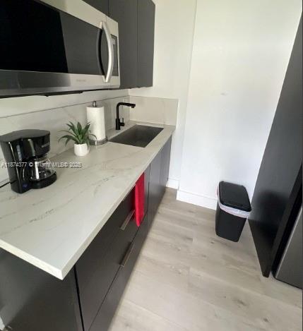2723 SW 13th St Studio
