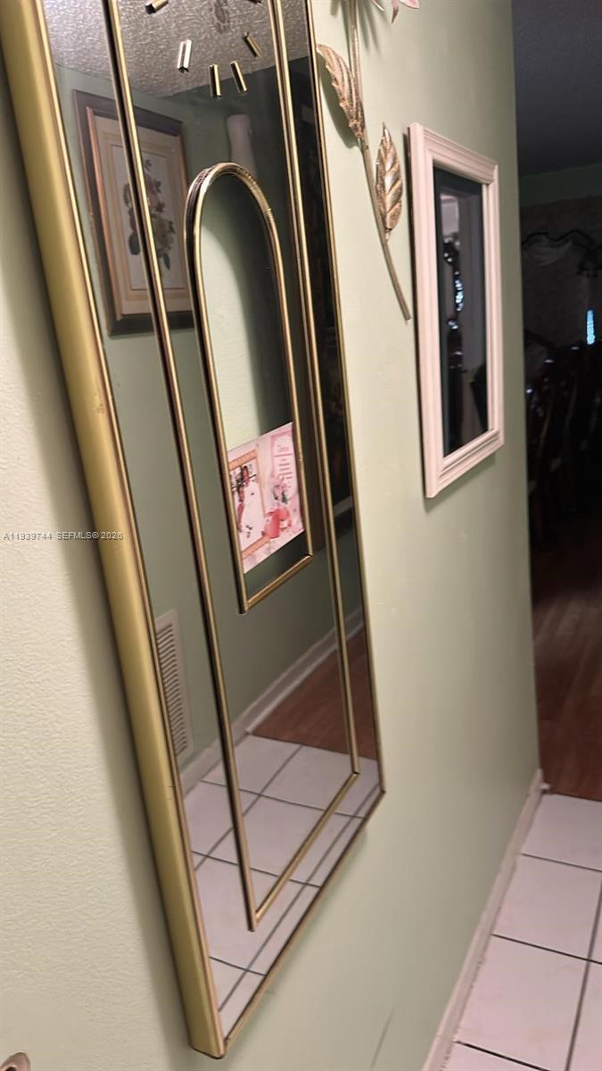 RAMBLEWOOD EAST CONDO - Residential