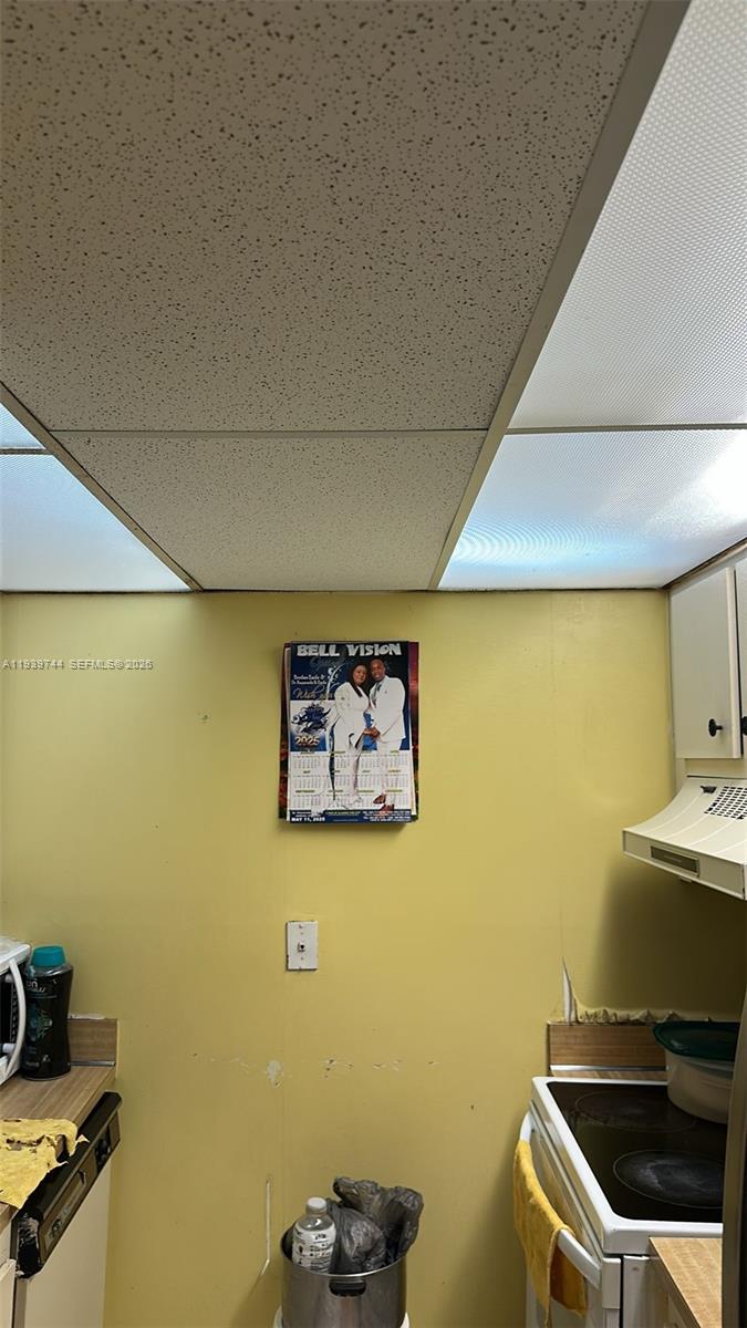 RAMBLEWOOD EAST CONDO - Residential