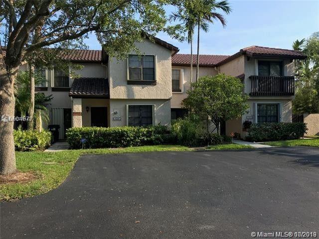 BRIAR BAY TOWNHOUSE ESTAT - Residential Lease