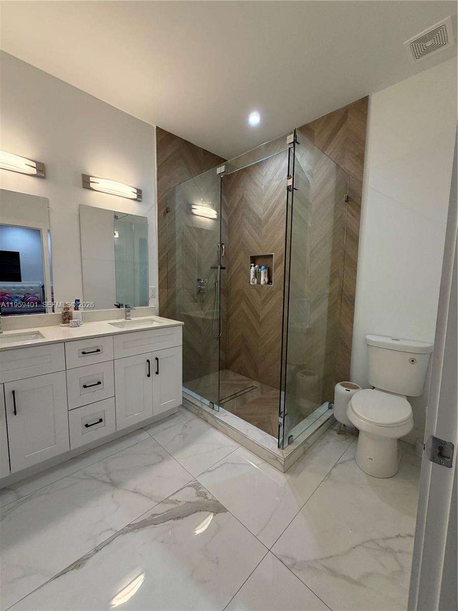 REPLAT OF PORTIONS OF RIC - Residential Lease