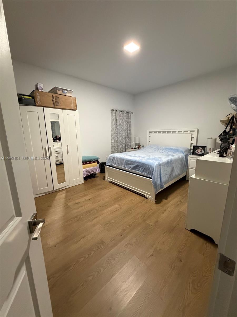 REPLAT OF PORTIONS OF RIC - Residential Lease