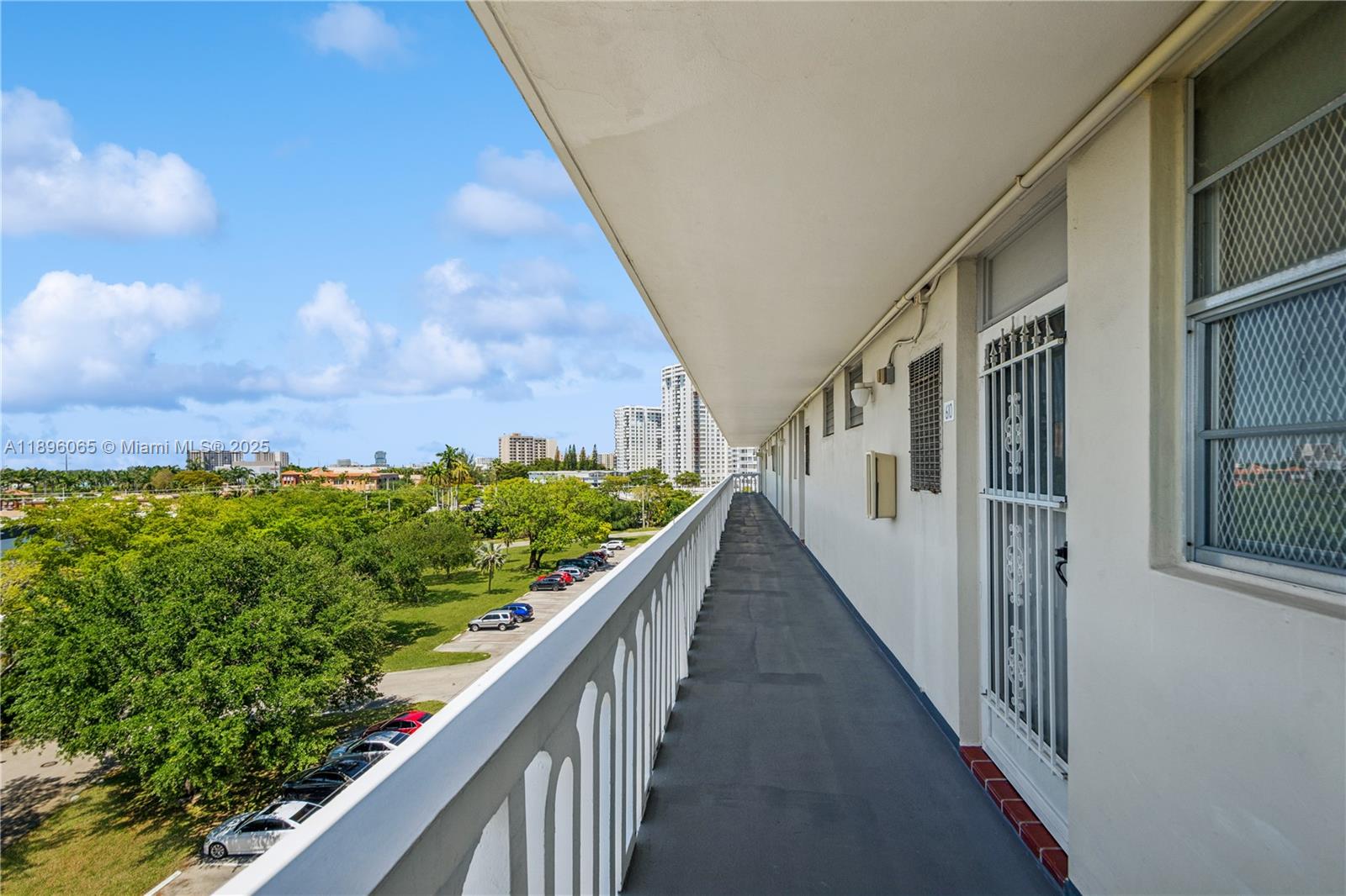 POINT EAST SEC II CONDO - Residential