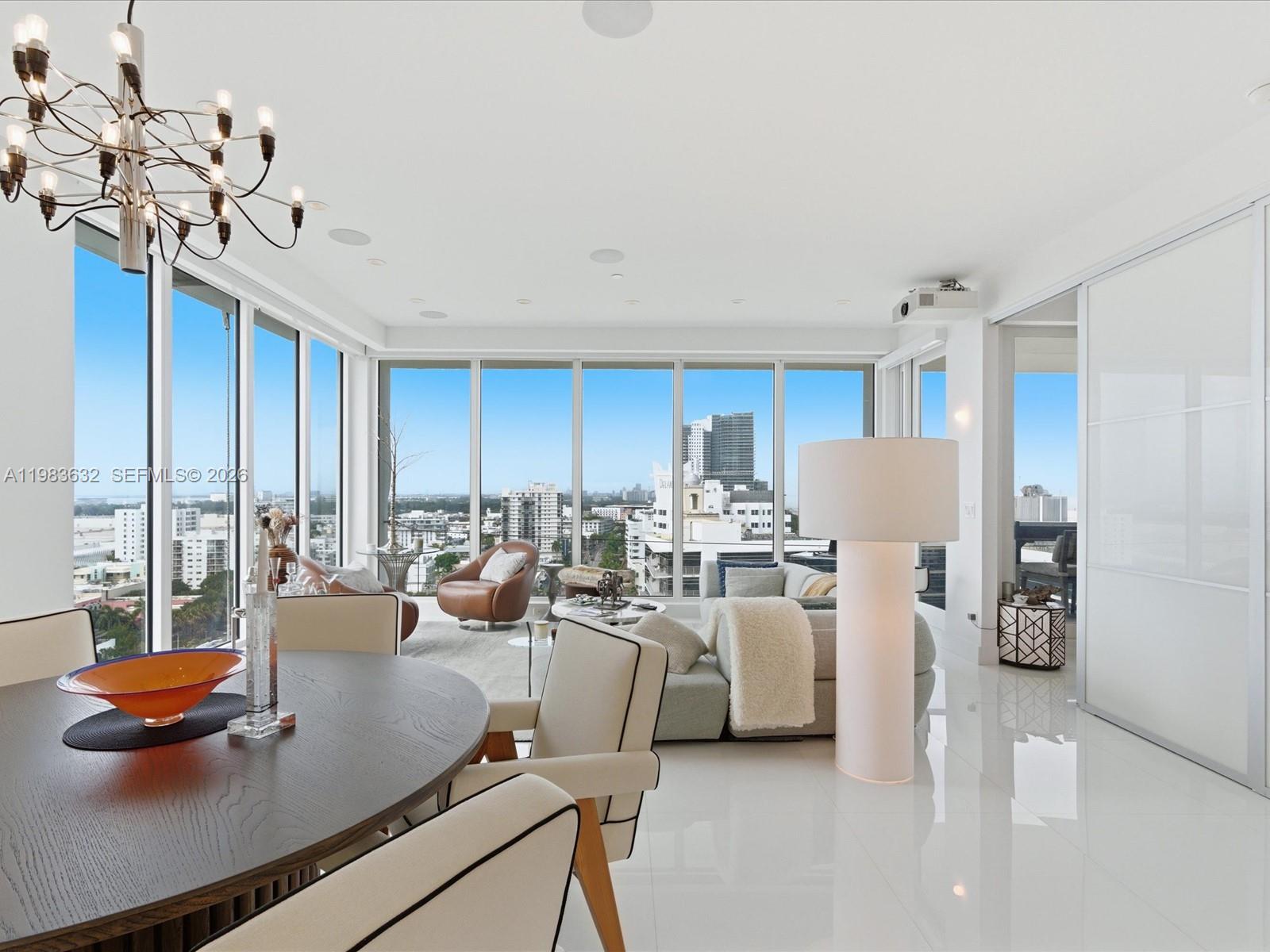 THE DECOPLAGE CONDO - Residential