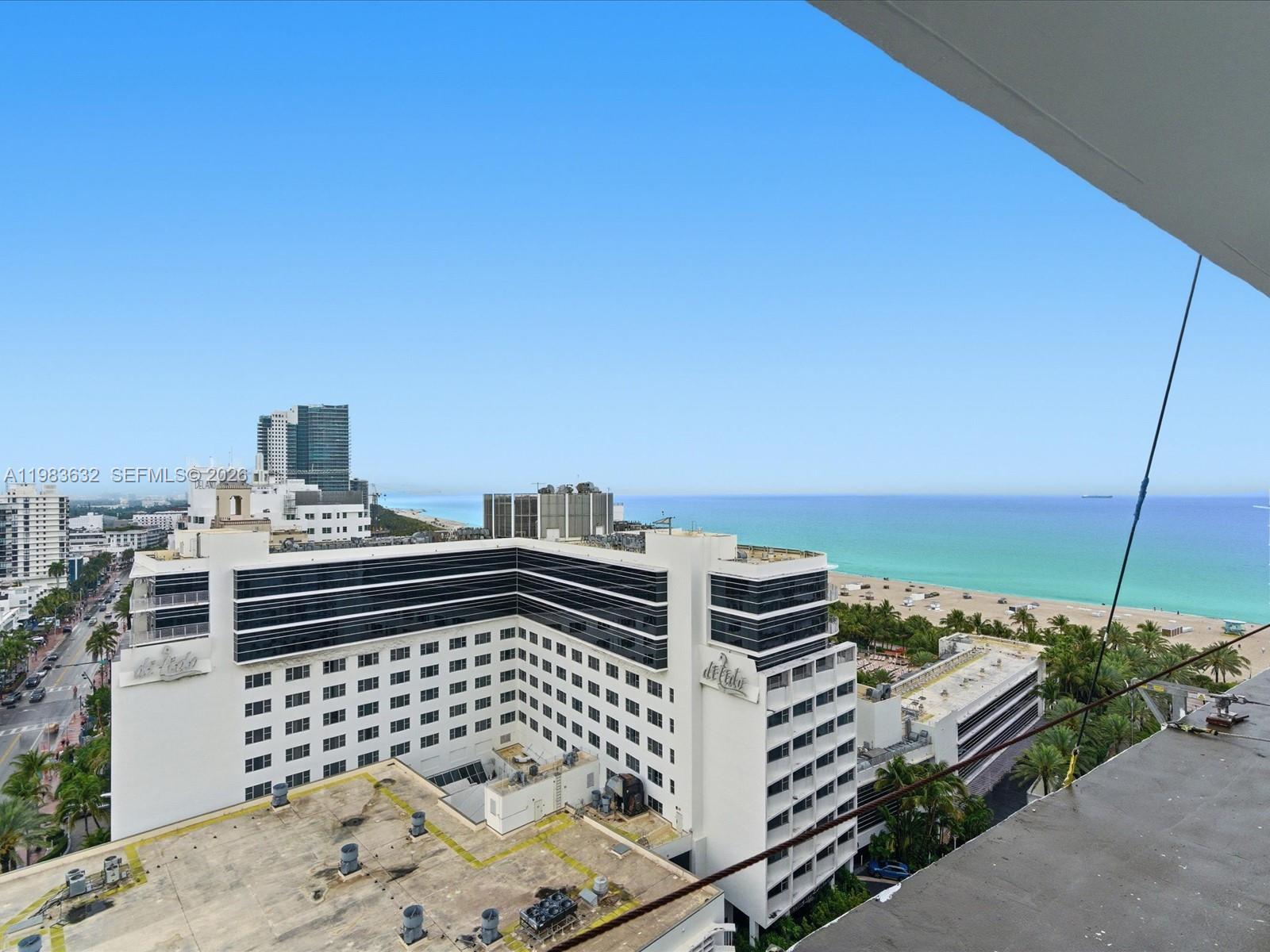 THE DECOPLAGE CONDO - Residential