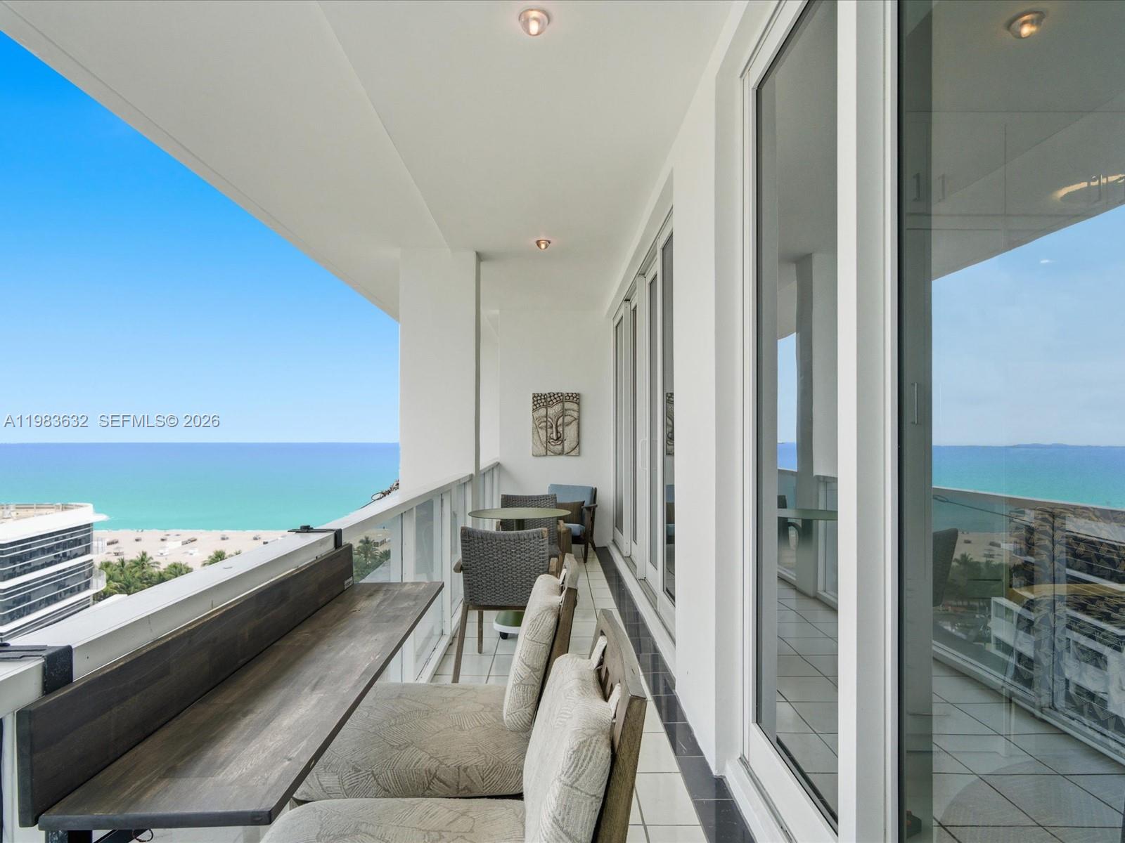 THE DECOPLAGE CONDO - Residential