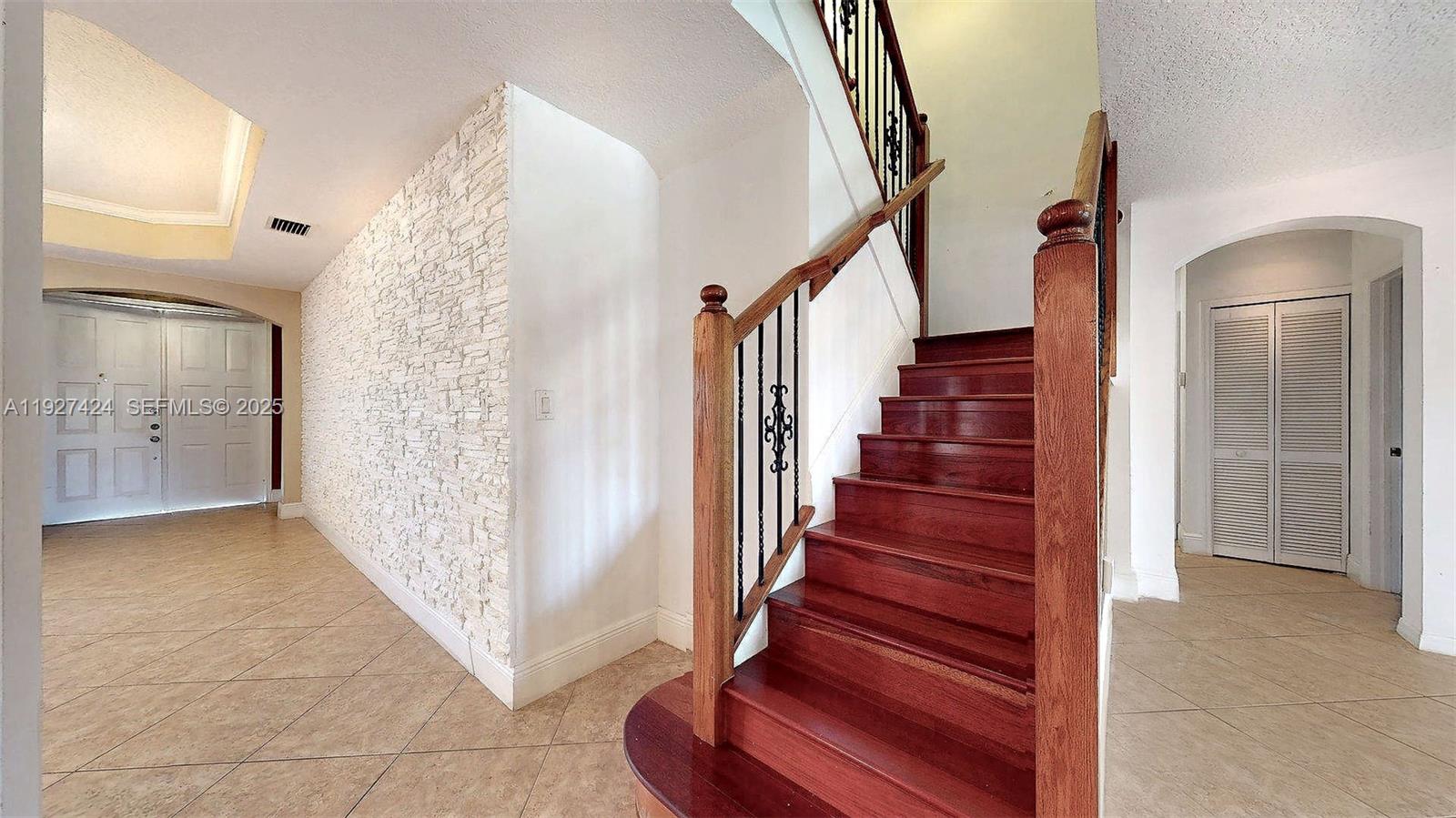 EGRET LAKE ESTATES SEC 1 - Residential