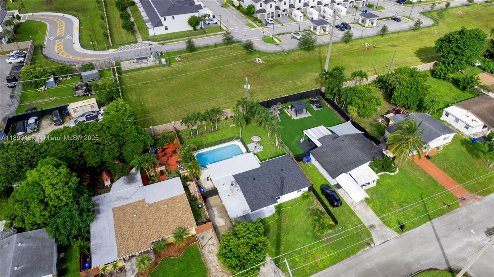PLAYLAND ESTATES SEC 2 - Residential
