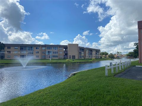 Photo of 9581 Sunrise Lakes Blvd #202, Sunrise, FL 33322 (MLS # A11915911)