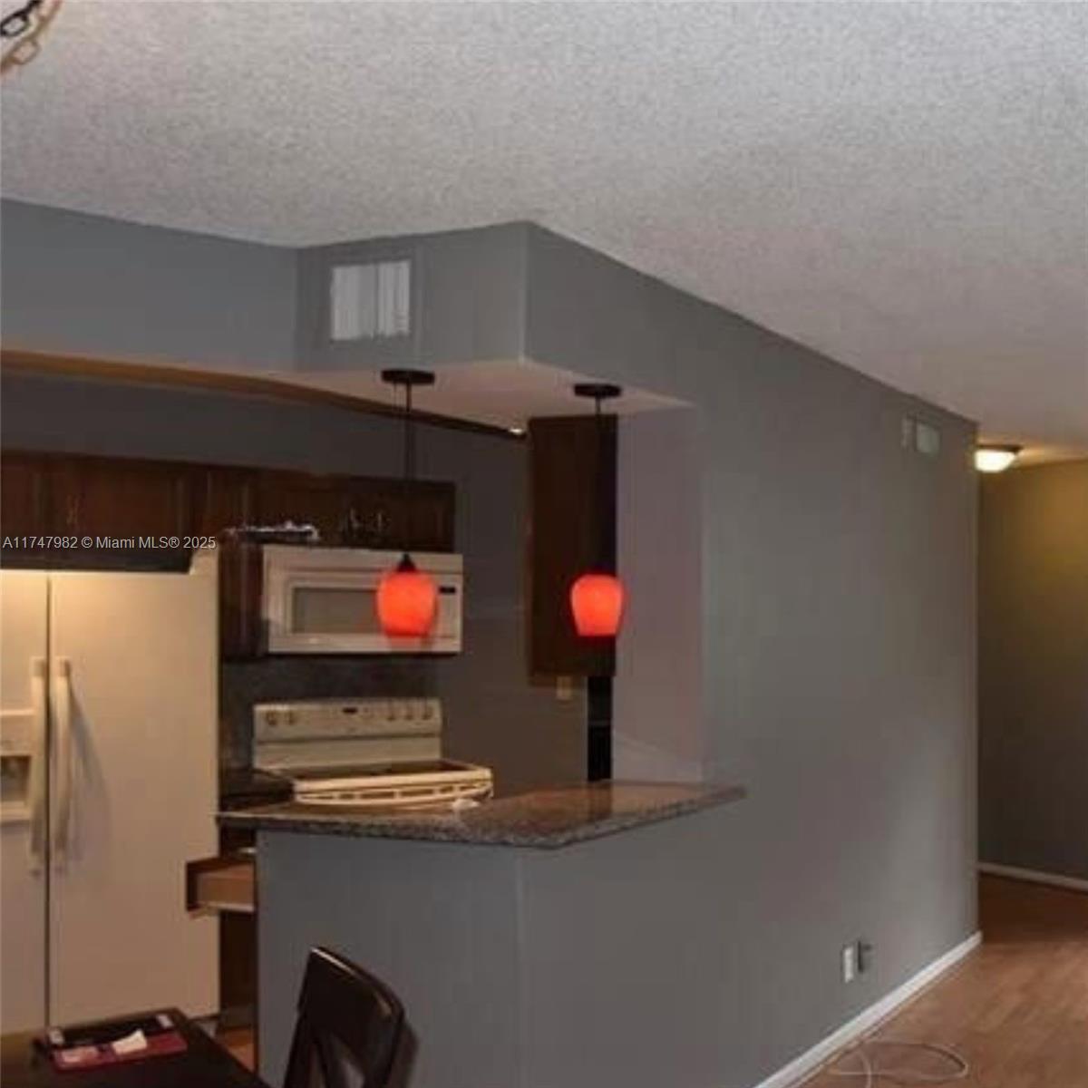 ENVIRON I CONDO 9 - Residential Lease