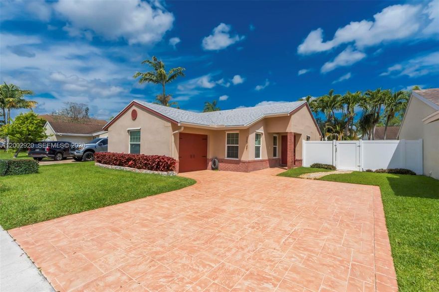Desirable Shenandoah in Davie! Prime location just off Interstate 595 & 136th Ave. Updated 3BR/2BA with 1-car garage and stamped concrete driveway (fits 4 cars). Open layout with renovated kitchen and new luxury vinyl flooring throughout.
Major upgrades include roof, A/C, hot water heater, washer/dryer, gutters, electrical panels (home & street), and impact windows + full hurricane panel protection.
Private backyard with resurfaced pool and travertine deck—perfect for entertaining.
Turnkey, well-maintained, and move-in ready!