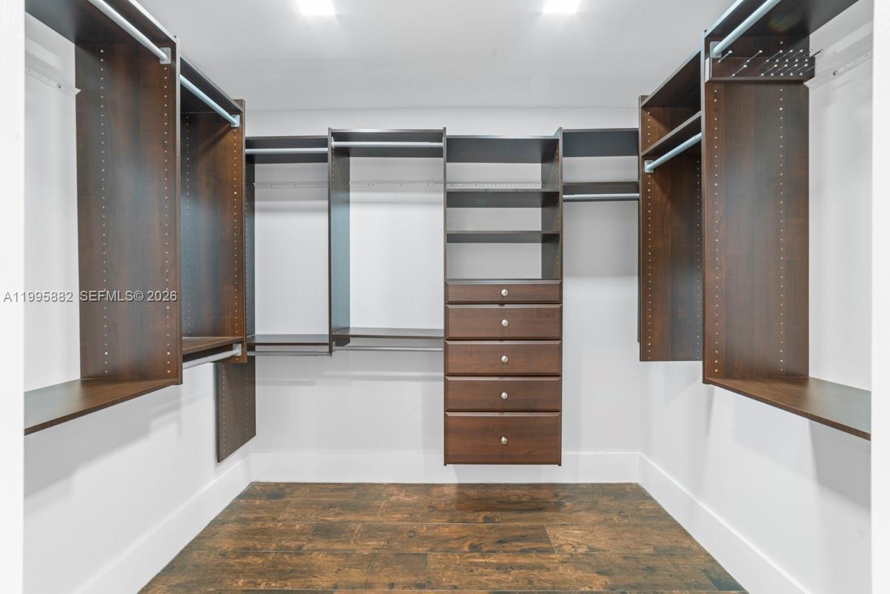 SILVER LAKES PHASE III - Residential