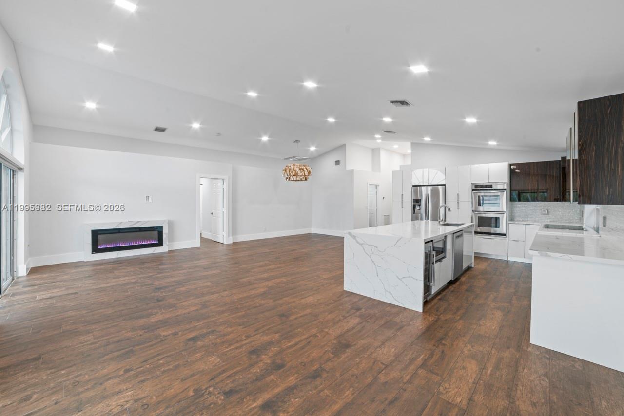 SILVER LAKES PHASE III - Residential