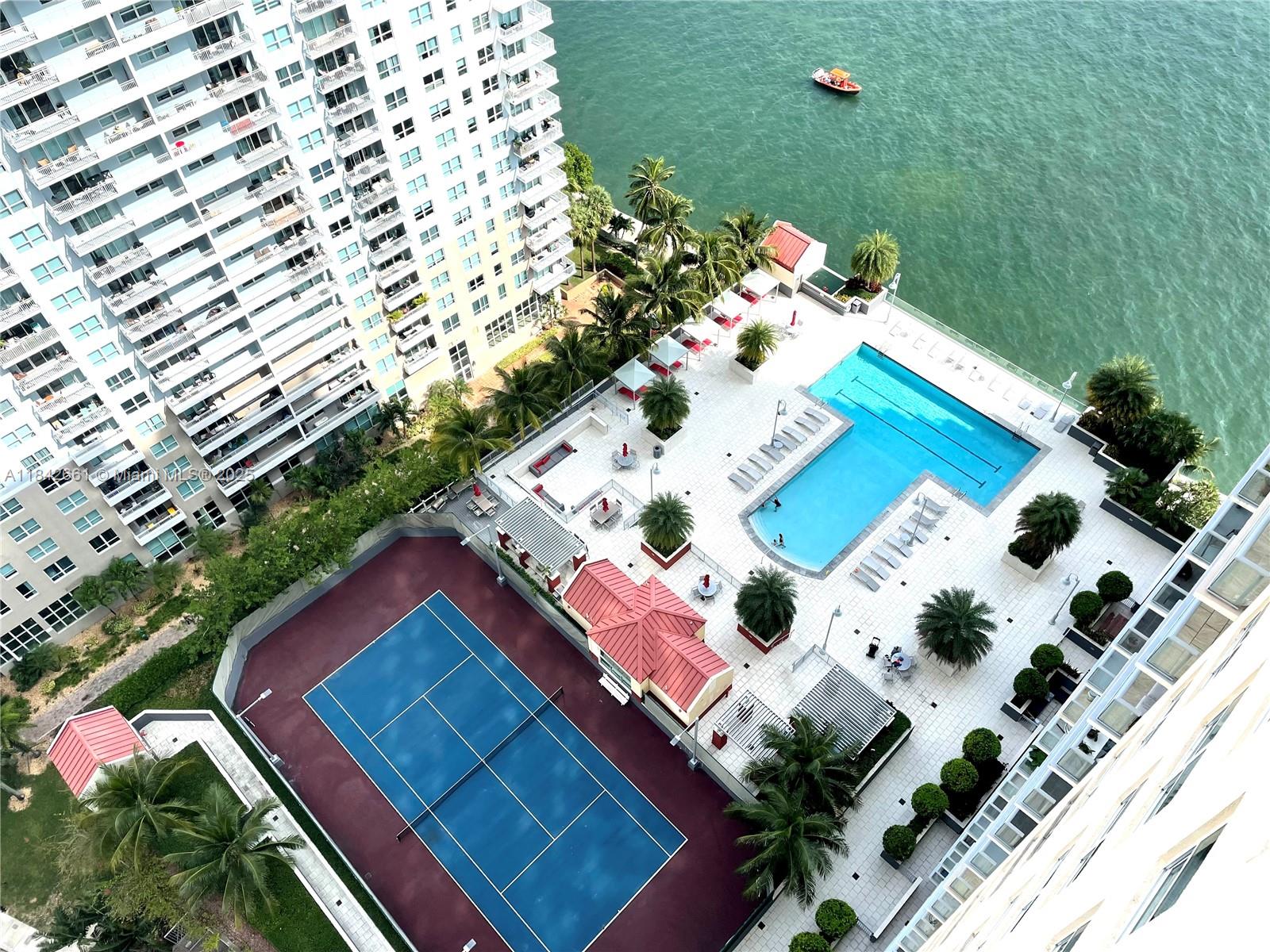 THE MARK ON BRICKELL COND - Residential