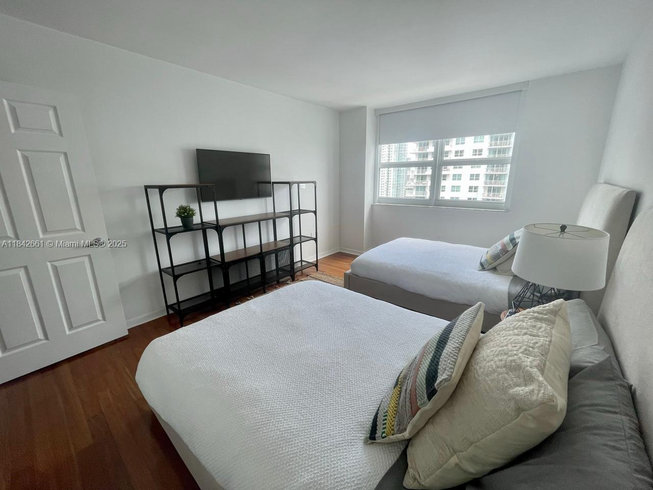 THE MARK ON BRICKELL COND - Residential