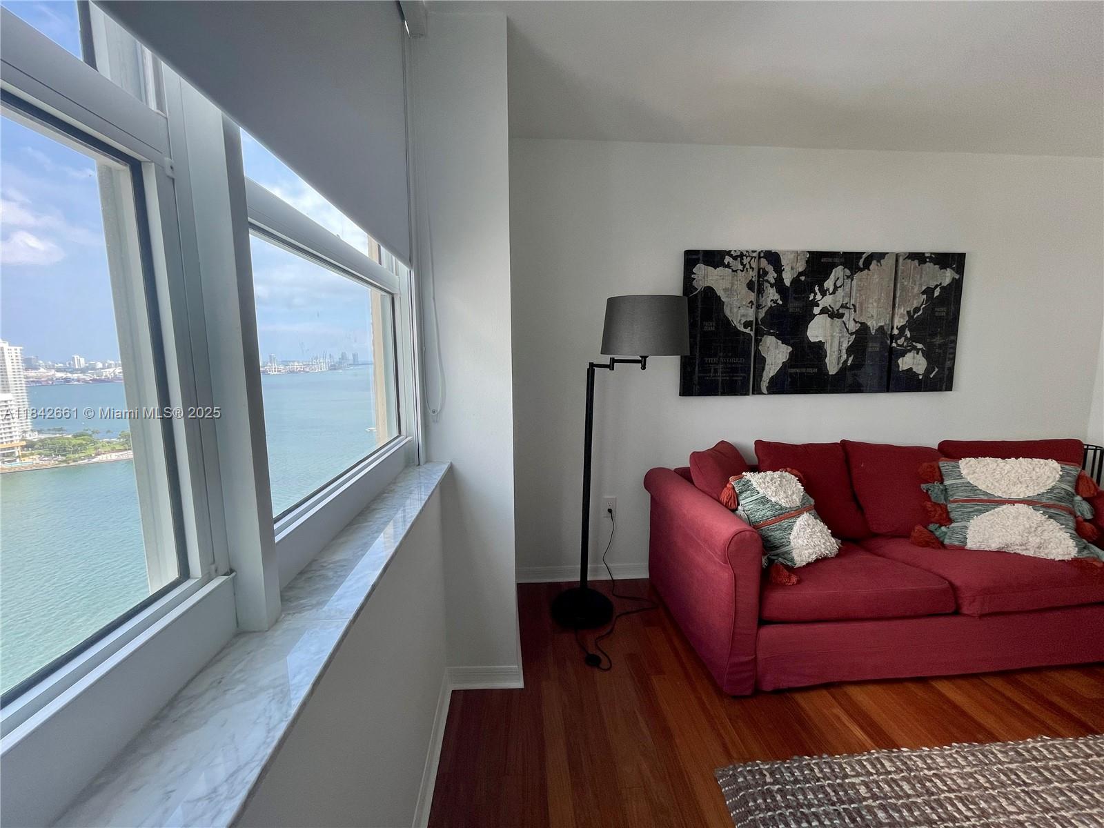 THE MARK ON BRICKELL COND - Residential