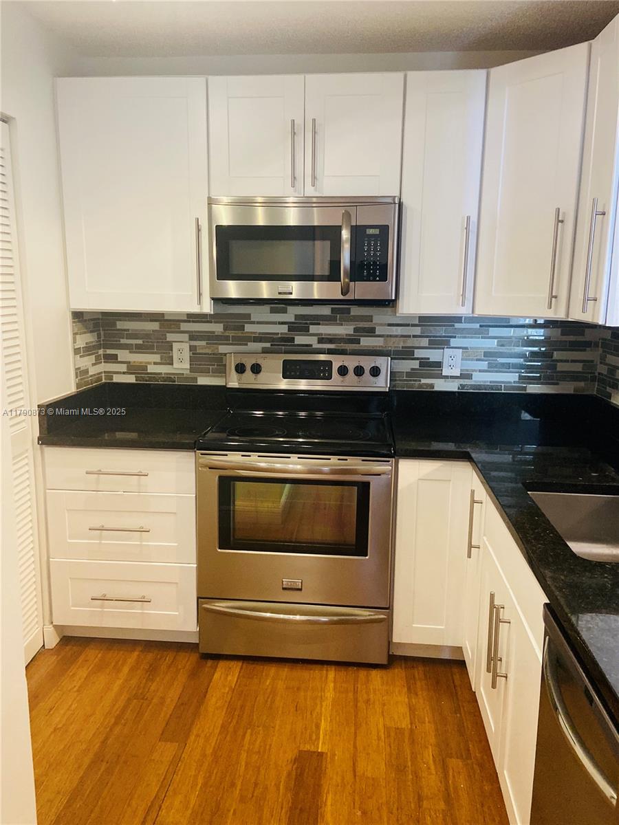 1450 SE 3rd Ave 205