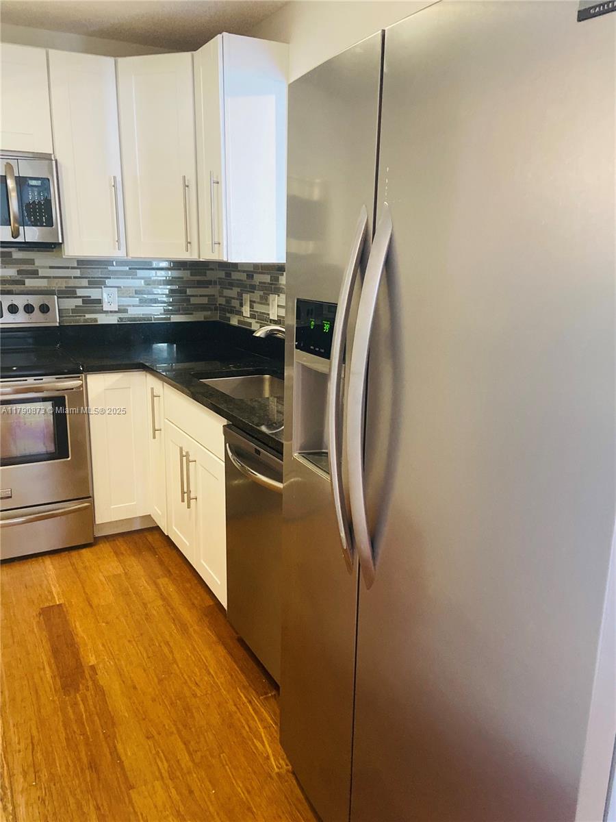 Sheridan East Condo Bldg 1 - Residential