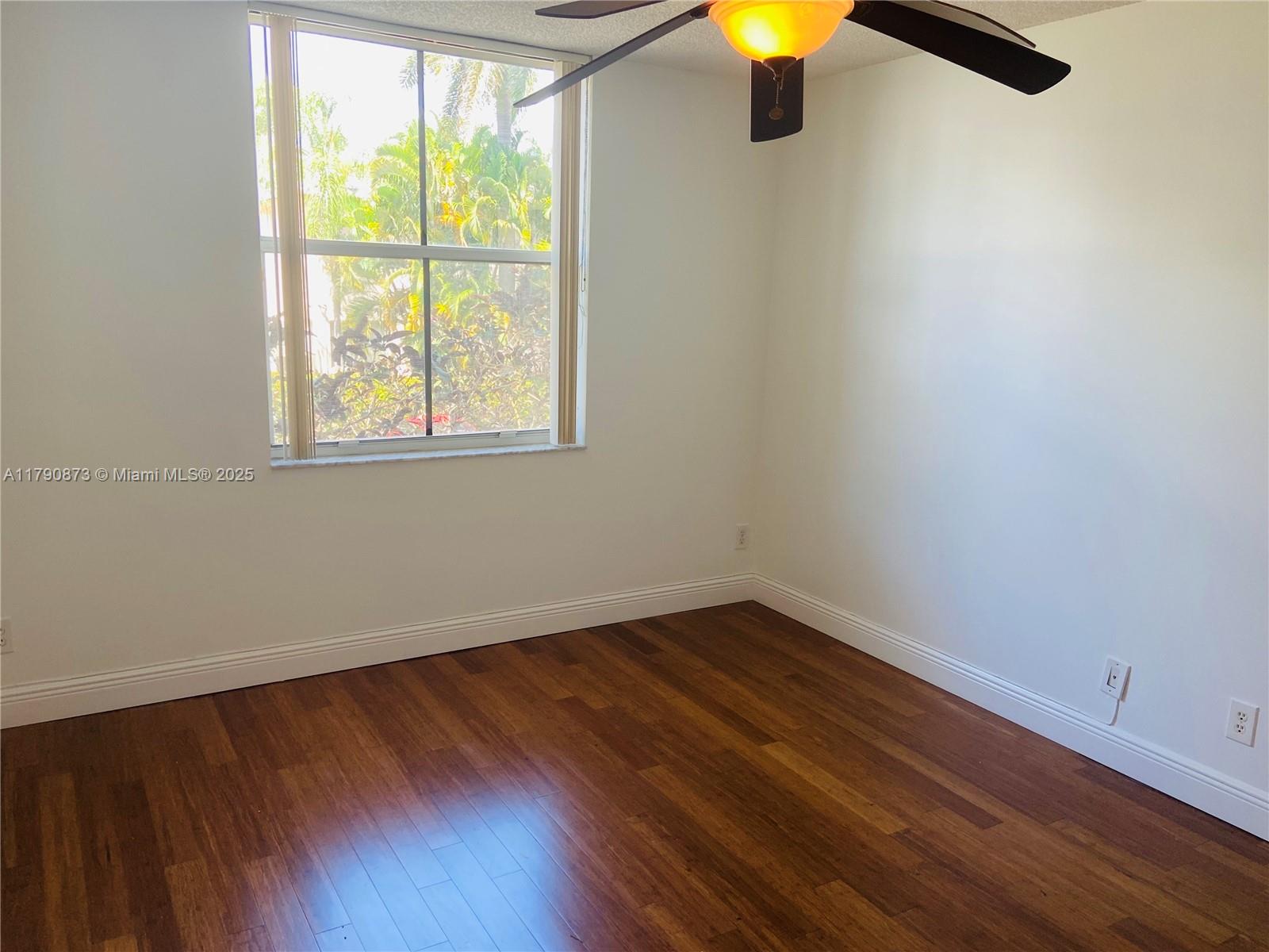 1450 SE 3rd Ave 205