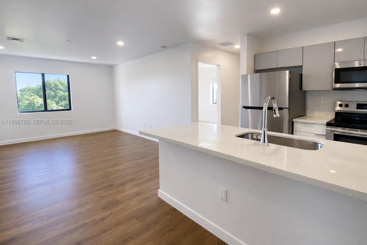 View photos, virtual tours, details... 1950 Fletcher St 303