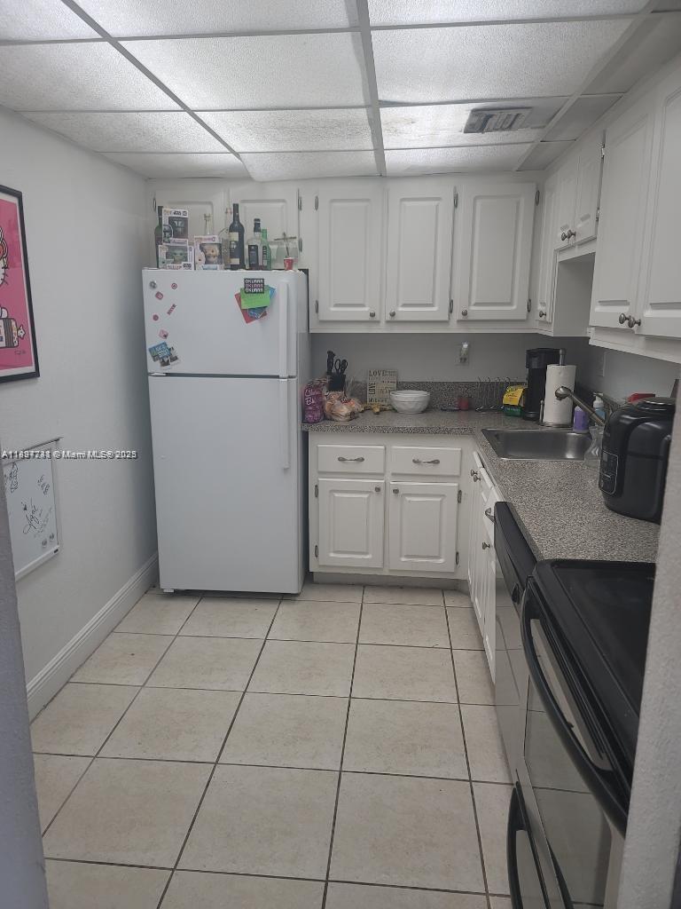 BAYVIEW PALMS CONDO - Residential Lease